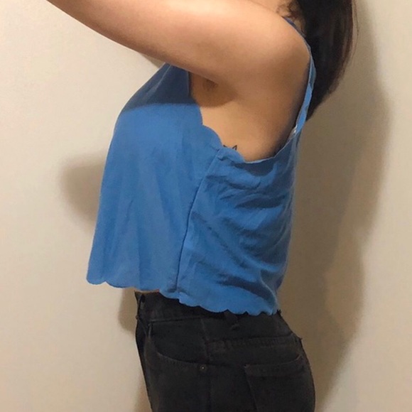 Sky Blue Scalloped Top - Picture 3 of 4